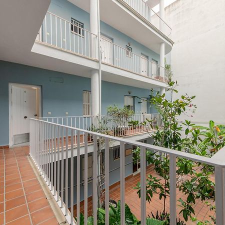 Isg Apartments Becquer Free Parking Inside The Building Seville Ngoại thất bức ảnh
